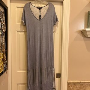 𝅺NWT Elizabeth and James size S long knit dress